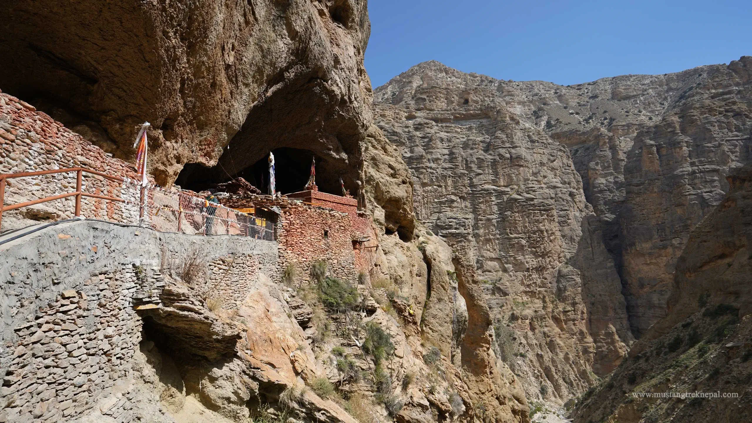 Chungsi Cave